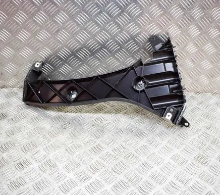 Rear bumper mounting bracket