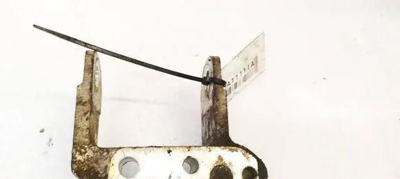 Dodge Caliber Engine mounting bracket 