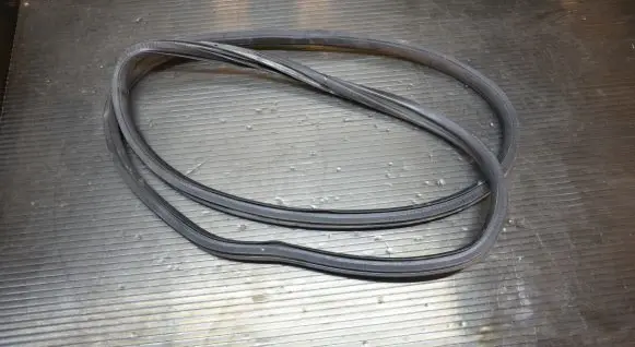 Front door rubber seal