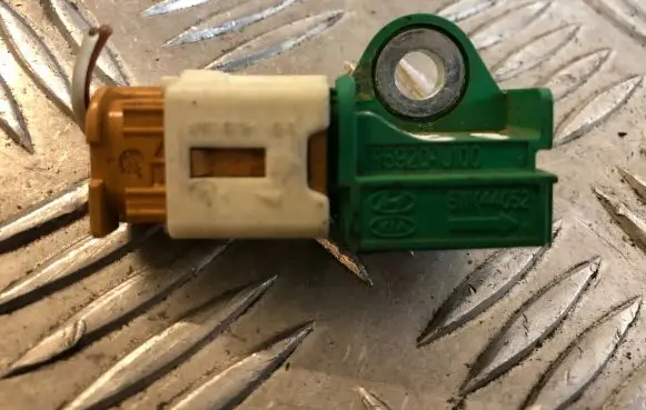 Hyundai i20 (PB PBT) Airbag deployment crash/impact sensor 959201J100 5WK44052