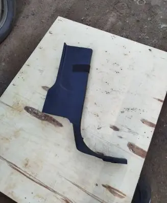 Ford Ranger (D)pillar trim (top) AB392631007AF