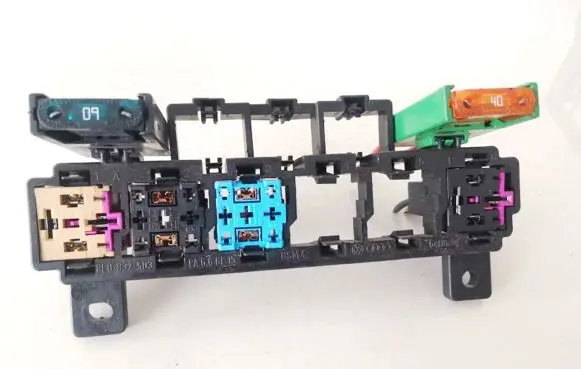 Audi A4 S4 B6 8E 8H Fuse box set 8e0937503