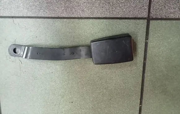 Seat Ibiza III (6L) Front seatbelt buckle 6Q0857756D