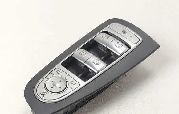 Mercedes-Benz C W205 Electric window control switch A2059056811