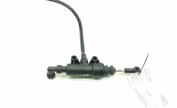 Mercedes-Benz CLA C117 X117 W117 Clutch master cylinder A2462900312
