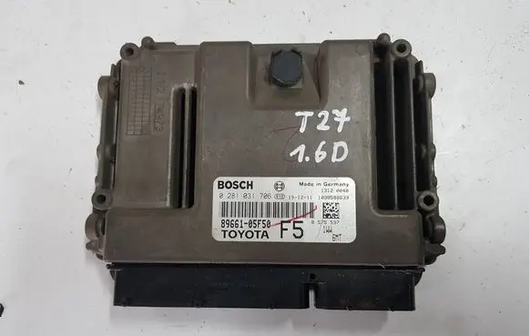 Toyota Avensis T270 Engine control unit/module ECU 8966105F50IAUTOPI 8966105F50 0281031706