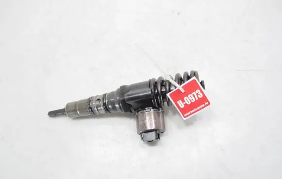 Audi A3 S3 8P Fuel injector 03G130073B
