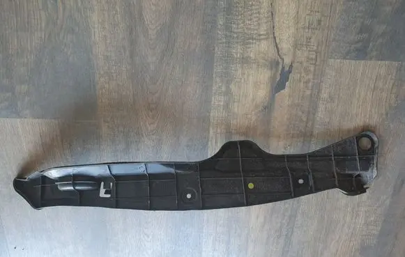 Toyota Auris E180 Fender end trim 5382702170