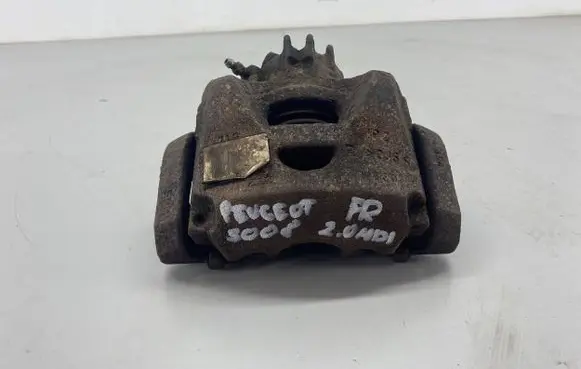 Peugeot 5008 Front brake caliper