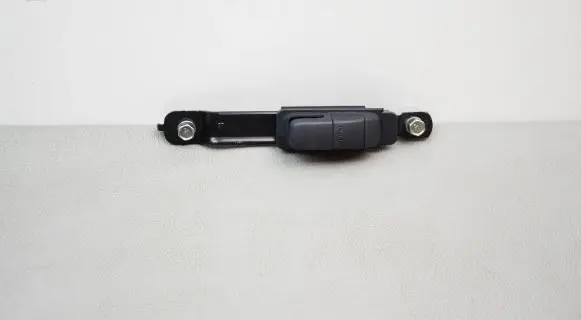 Nissan Juke I F15 Seat belt adjustment motor 