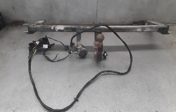 Audi A6 S6 C6 4F Tow bar set 4F0907383B