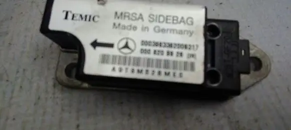 Mercedes-Benz E W210 Airbag deployment crash/impact sensor 0008209926 0003983362009317