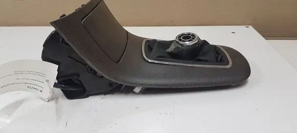 Toyota Avensis T250 Gear shifter surround trim plastic 84932 8528