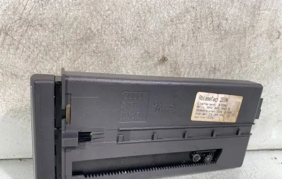 Audi A3 S3 8P Glove box 8p09415610