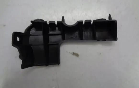 Audi A4 S4 B6 8E 8H Front bumper mounting bracket 8E0807284E