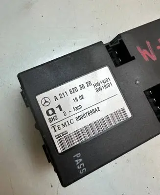 Mercedes-Benz E W211 Seat control module 2118203626