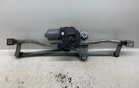 Volvo V70 Front wiper linkage and motor 3397021528 31333456 1397220668