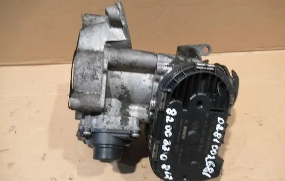 Renault Laguna III Throttle valve 8200330812 H8200327011
