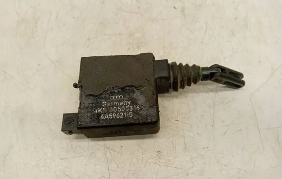 Audi A8 S8 D2 4D Tailgate boot lock/latch motor 4A5962115