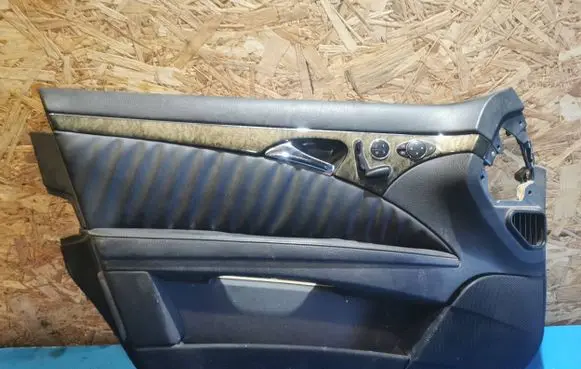 Mercedes-Benz E W211 Front door card panel trim A2117205367 2118217979 00009F65