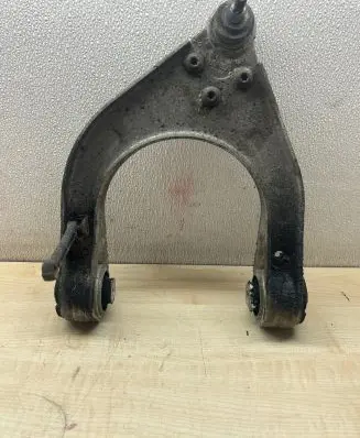 Mercedes-Benz E W211 Front lower control arm/wishbone