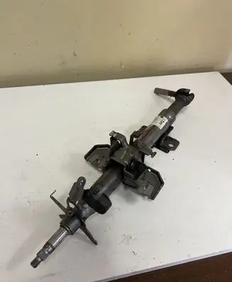 Toyota Avensis T220 Steering wheel axle