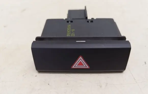Volkswagen Touareg II Hazard light switch 7P6953509A