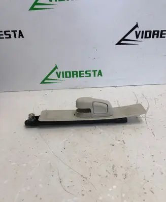 Honda CR-V Seat belt height adjuster 