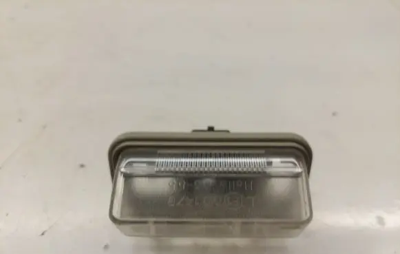 Toyota Avensis T250 Number plate light 8127005042