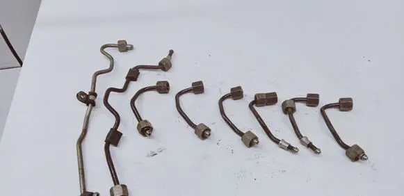 Mercedes-Benz CLS C219 Fuel injector supply line/pipe 