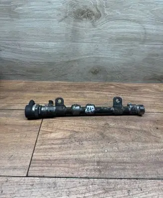 Toyota Yaris Fuel main line pipe 0445214177 2381033030