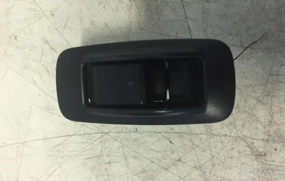 Toyota Corolla Verso E121 Electric window control switch 848010F030