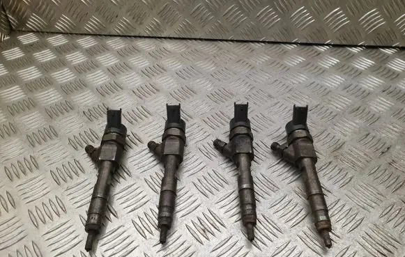 Fuel injectors set