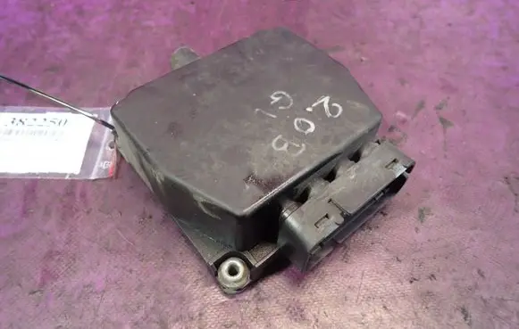 Audi A3 S3 A3 Sportback 8P Vacuum valve 