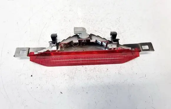 Toyota Corolla E120 E130 Third/center stoplight E111675