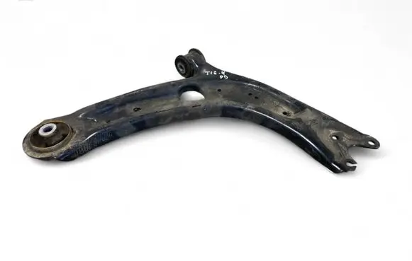 Volkswagen Tiguan Front lower control arm/wishbone