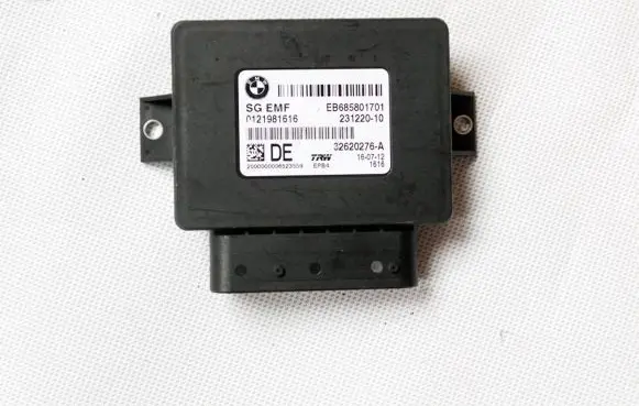 BMW 5 F10 F11 Hand brake control module 32620276
