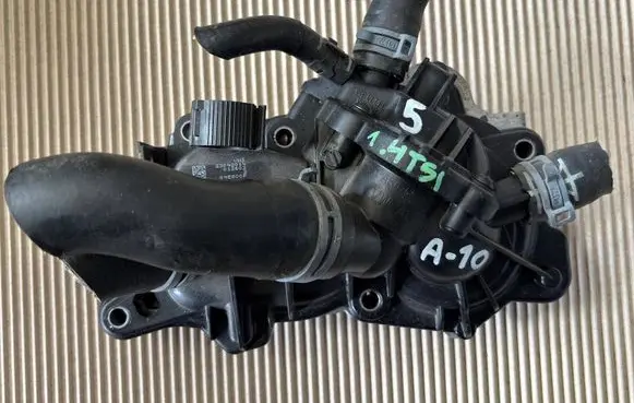 Volkswagen Golf Plus Water pump 04E121600P 04E600P