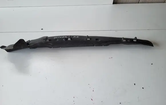 Skoda Superb B8 (3V) Fender end trim 3V0821111B