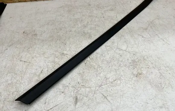 Porsche Cayenne (9Y0 9Y3) Front sill trim cover 9Y0853537