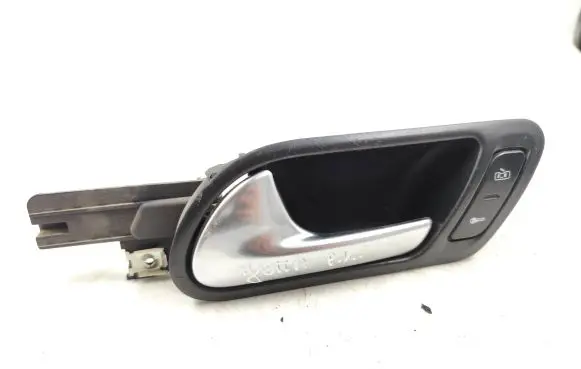 Volkswagen Jetta V Front door interior handle 1K1837113