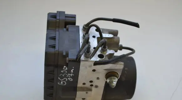 Lexus GS 300 350 430 450H ABS Pump 4454030100 8954130260