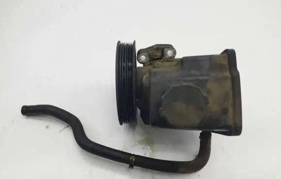 Mercedes-Benz C W204 Power steering pump