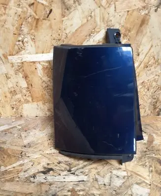 Rear bumper corner part panel trim