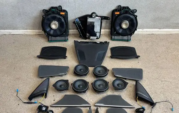 BMW M5 F90 Audio system kit 5A24E84 6801076 6801075