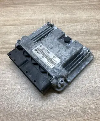 Opel Antara Engine control unit/module ECU 96892357 0281015176