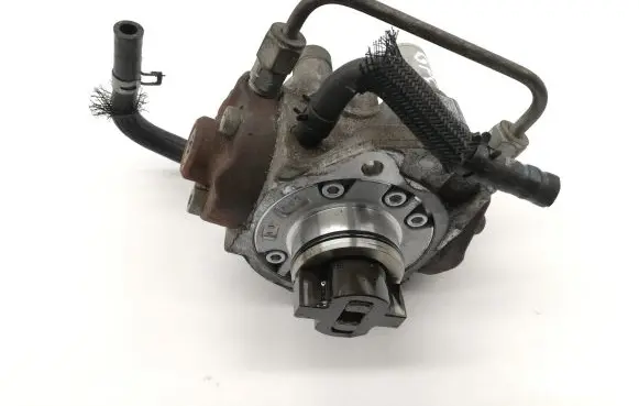 Toyota Verso-S Fuel injection high pressure pump 221000R040