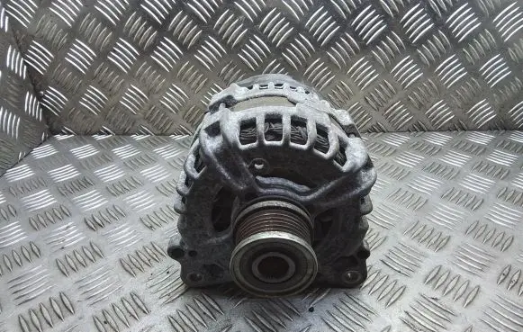 Audi A4 S4 B8 8K Generator/alternator 03L903017E 0125711088