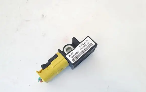 Honda CR-V Airbag deployment crash/impact sensor 77970swaw113m4 5wk43786