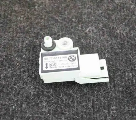 BMW 5 E60 E61 Airbag deployment crash/impact sensor 9118168